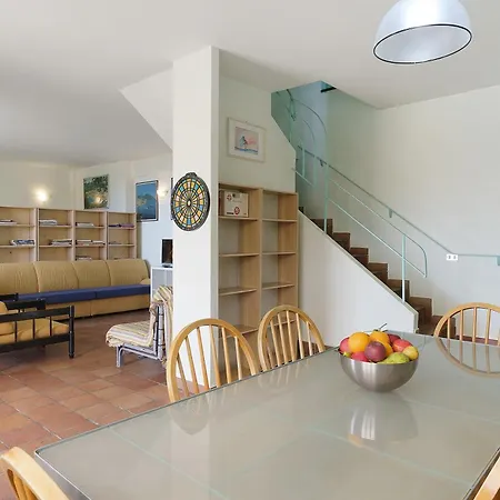 Pia Villa