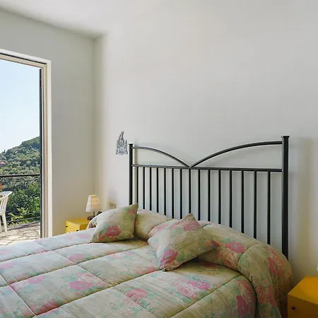Pia Villa